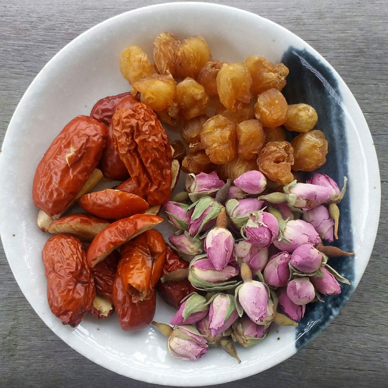 滋補養生《玫瑰圓棗茶》